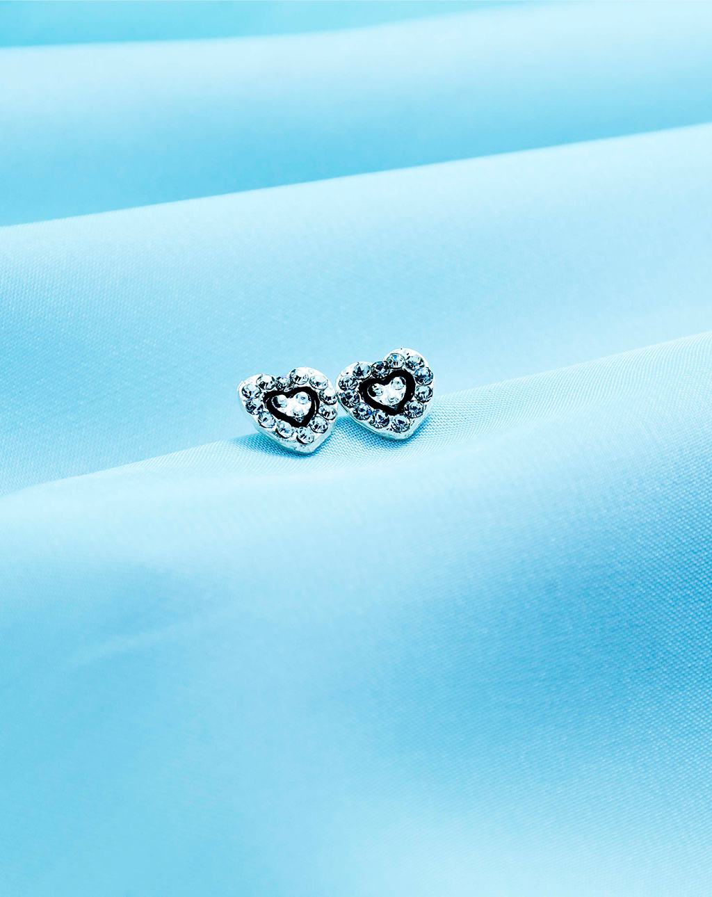 Black Tops-White Heart