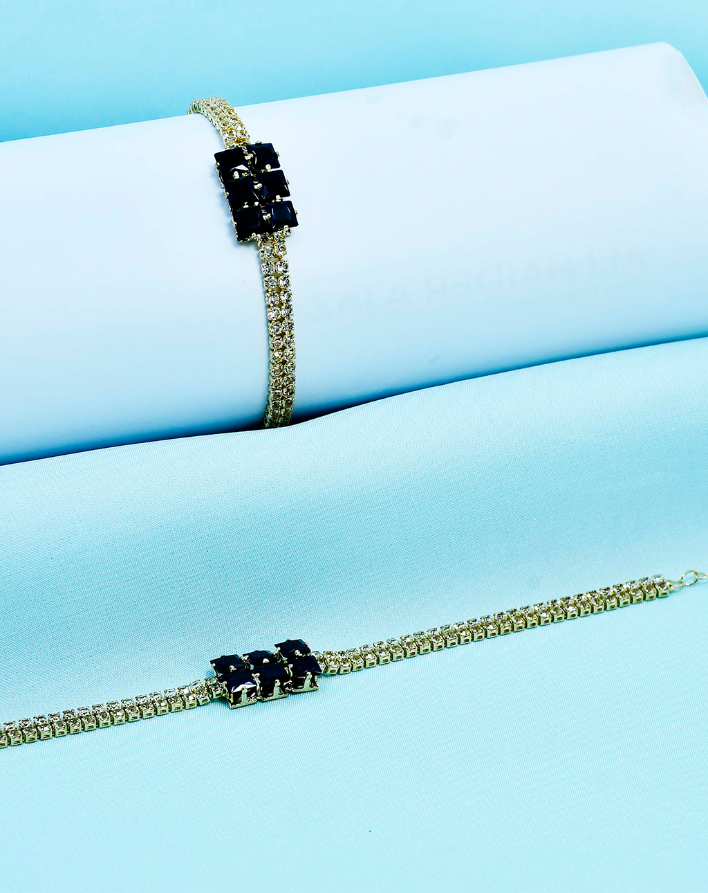 China Gold Chain Crystal Bracelet-Black - Image 2