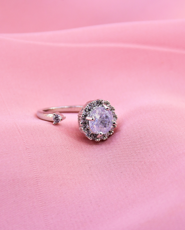 Royal Diamond Cluster Ring White