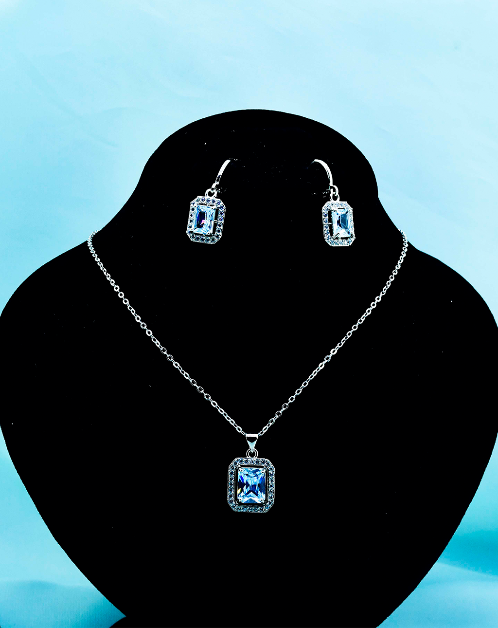 American Crystal Necklace Set-White